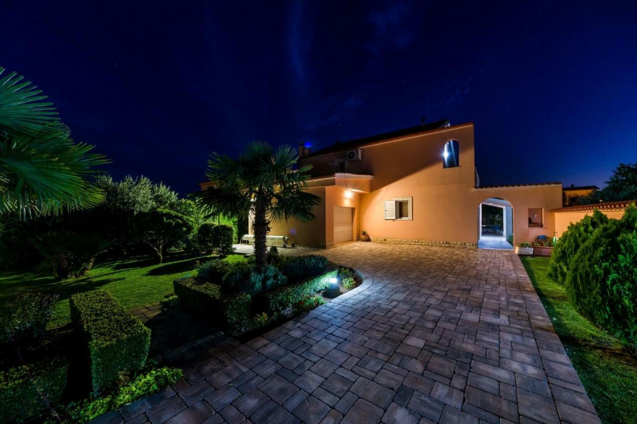 וודיצה Navis Luxury Villa מראה חיצוני תמונה