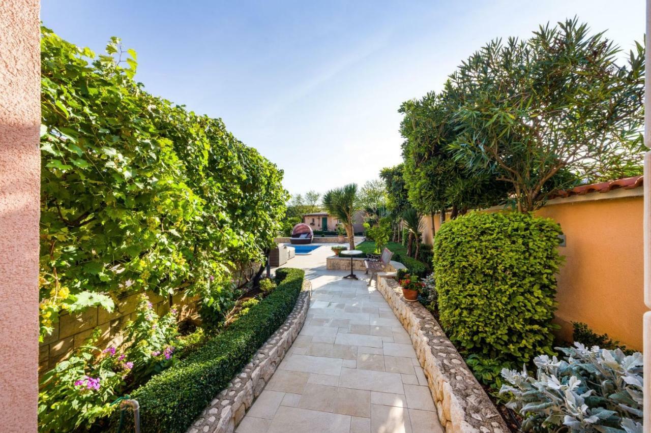 וודיצה Navis Luxury Villa מראה חיצוני תמונה