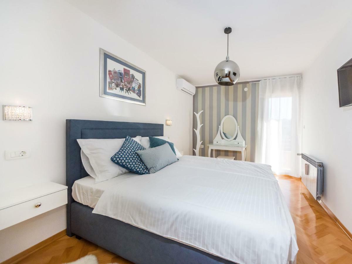 וודיצה Navis Luxury Villa מראה חיצוני תמונה